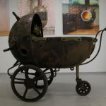 Kinderwagen van zeemijnen in steampunk stijl.