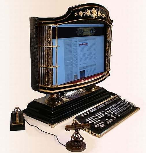 Computer en toetsenbord in steampunk stijl.