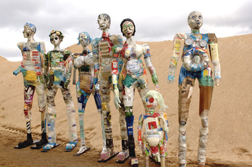 Sculptuur van Michelle Reader, seven wasted men.